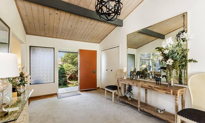 Belvedere Tiburon House | Mid-Century home with beautiful views, deck, & rear fenced-in patio