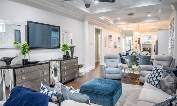 Tulane - Gravier House | Mid City Sapphire Oasis, Steps to Streetcar & More