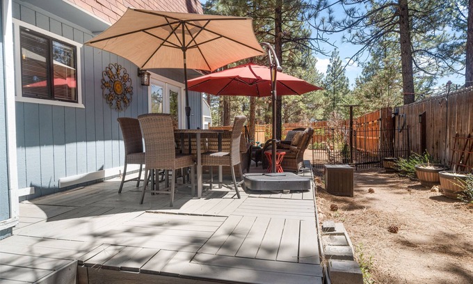 Woodlands Ski Chalet | Middle Bear Chalet -Perfect getaway for a weekend in the mountains!