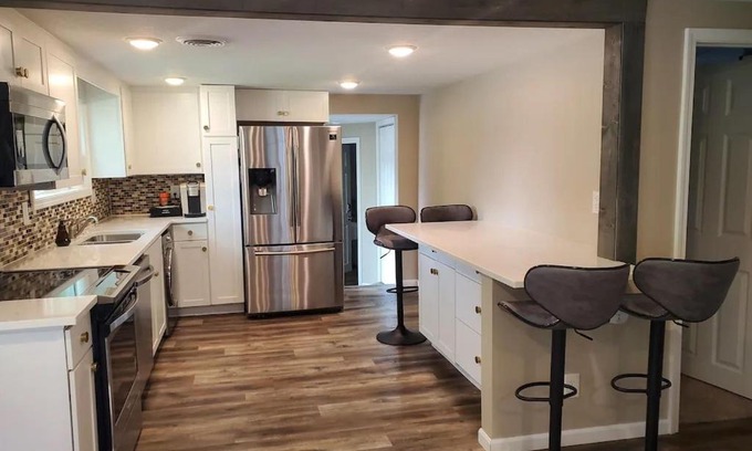 Midland Apartment | Midland Vacation Rental Remodeled Home in Downtown Midland