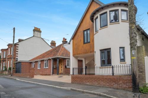 Aldeburgh House | Midsomer