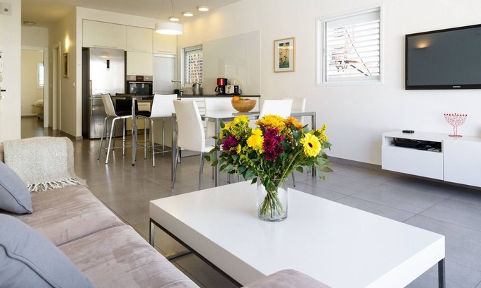 Tel Aviv Apartment | MIKLAT Full Comfort 1BR near Frishman Beach by FeelHome