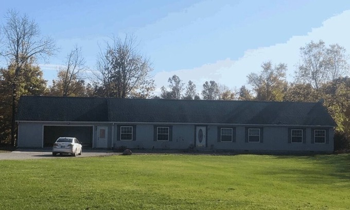 Cartersburg House | Millstone retreat