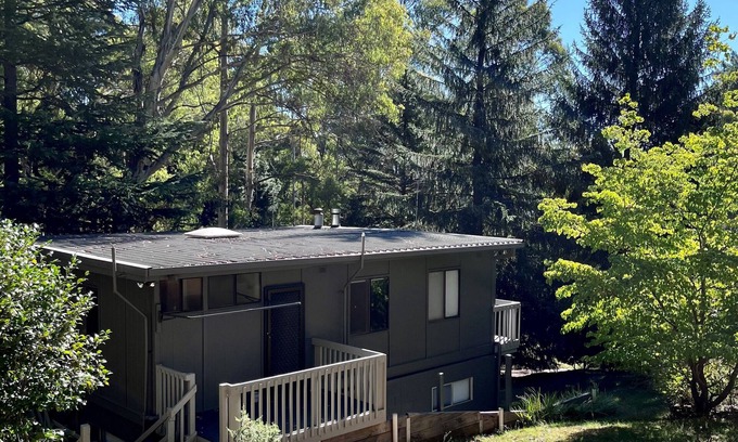 Sawmill Settlement House | Milly @ Sawmill - Pet Friendly Family Home