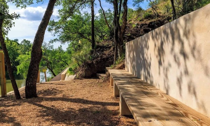 Fredericksburg Cottage | Mimosa Waterfront With Hot Tub