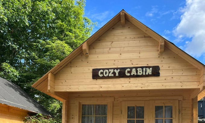 Seguin Cabin | Mini Home on the Lake