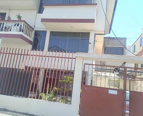 Parroquia Celiano Monge Apartment | Minidepartamento central en Ambato, para 1 a 8 personas en 3 Camas y un colchon