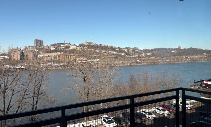 Latonia Apartment | Minimal in every single way except for the view