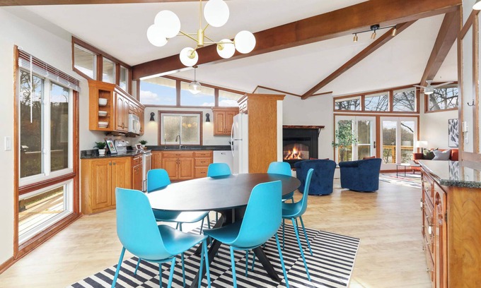 St. Cloud Cabin | Minnesota Magic - Escape to a Riverside Retreat