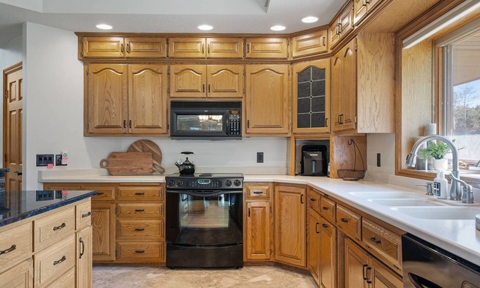 Sauk Rapids House | MINNeSTAY* Enchanted Pines | Events