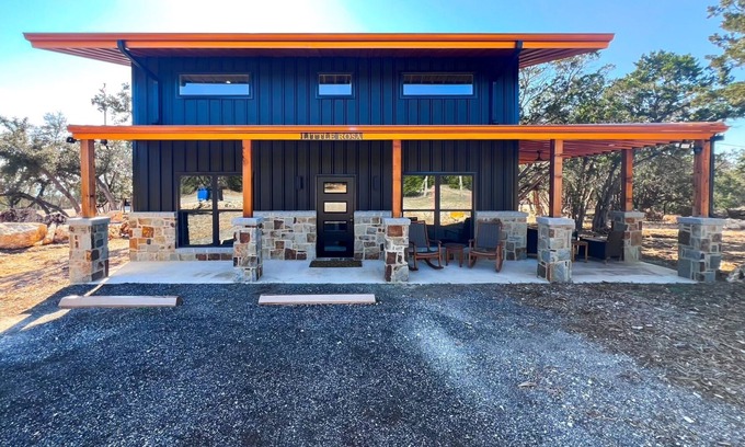 Canyon Lake House | Minutes from Canyon Lake. New construction.