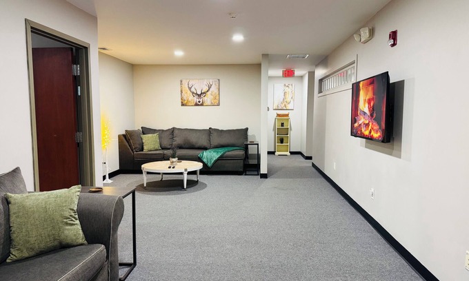 Bethany Apartment | Minutes from New Haven! Safe, spacious, quiet & unique accommodation for all!