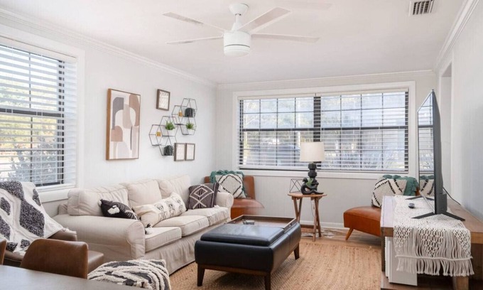 High Springs House | Minutes to Springs! High springs Home Sleeps 6
