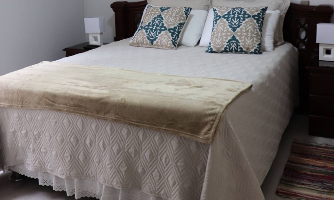 San Antonio Apartment | Miraflores Apart is close to the Hilton Hotel