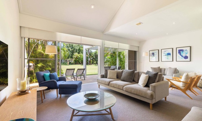 Port Douglas Villa | Mirage Resort Villa 147 with access to Sheraton Facilities