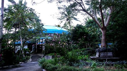 Santo Domingo Hotel | Mirisbiris Garden and Nature Center