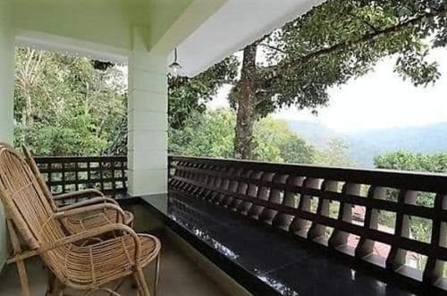 Udumbanchola Bed & Breakfast | Misty Valley Hospitality,Munnar