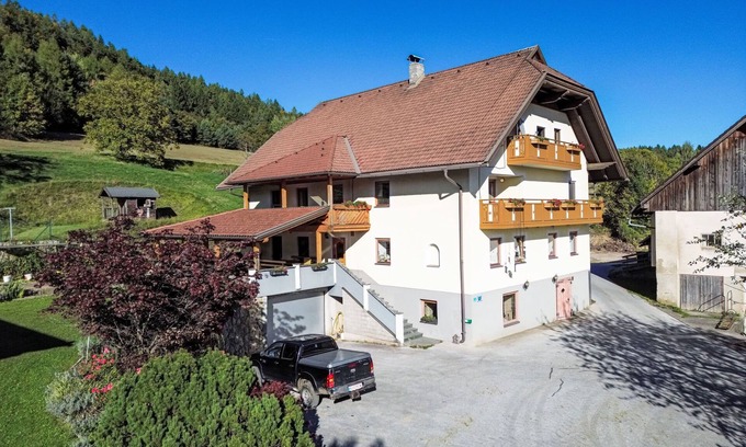 Ludmannsdorf Apartment | Mittagskogel by Interhome