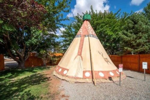 Moab South Valley House | Moab RV Resort Family Tipi OK2