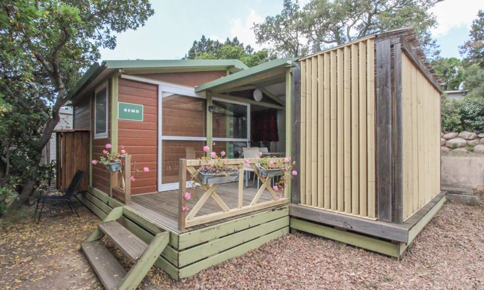 Pianotolli-Caldarello House | Mobile Home 'Chalet Confort A Proche De La Mer' with Shared Pool, Terrace and Air Conditioning