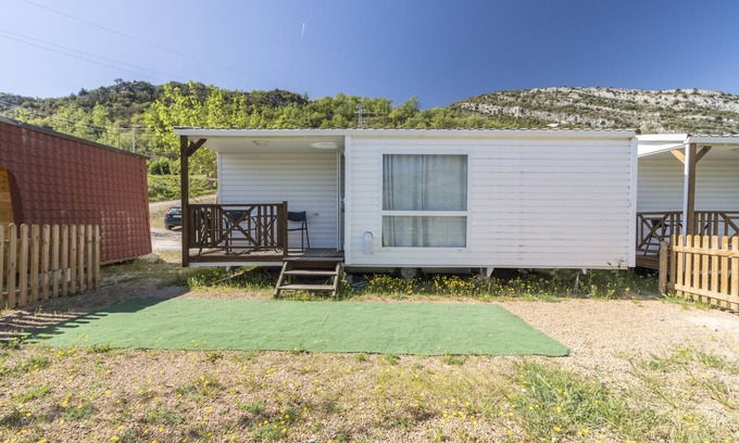 Alos de Balaguer House | Mobile Home 'Móvil Pequeña 2' with Mountain View, Wi-Fi and Air Conditioning