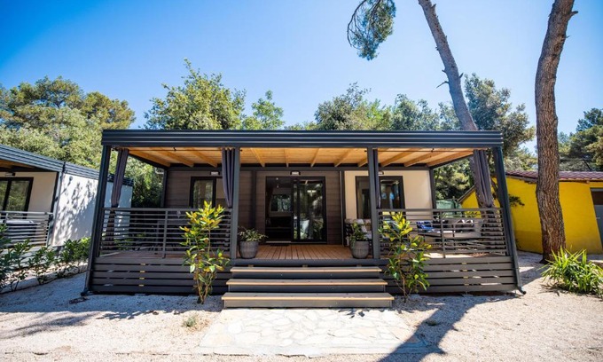 Biograd na Moru Resort | Mobile Homes & Bungalows Ljutić