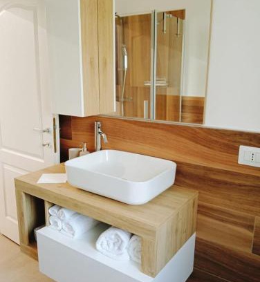 Crocetta-San Lazzaro-Modena Est House | Modena Rooms