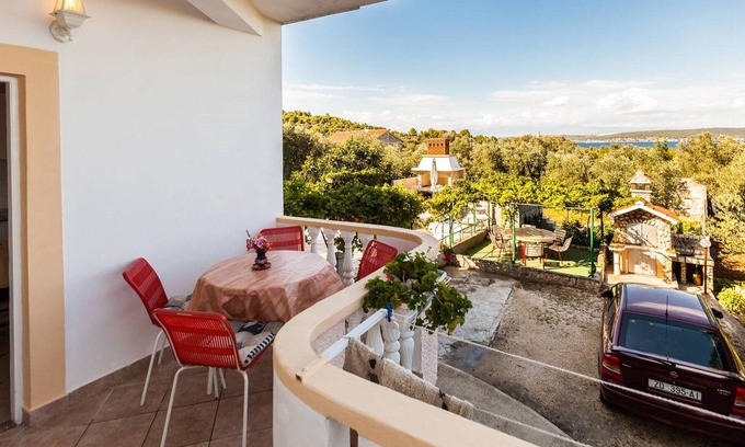 Kukljica Villa | MODERN 1 BED. APARTMENT/STUNING SEAVIEW VILLA IN CROATIA!