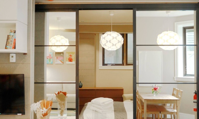 Dunbar Apartment | Modern 1 BedSuite in Kerrisdale access UBC DT YVR