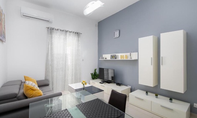 Msida Apartment | Modern 2 Bedroom Apartment (Msida)