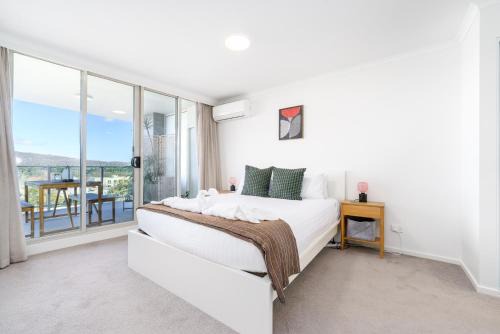 Braddon Apartment | Modern 2BR Balcony with Views and Close to City - Hosted by Canstay