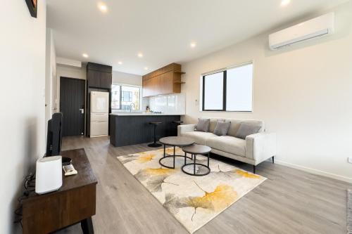 Papakura House | Modern 3-bds townhouse in South Auckland