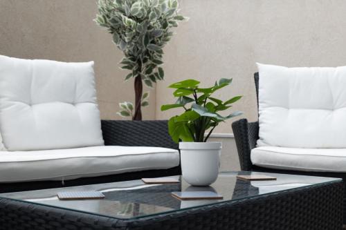 St. Andrew's Apartment | Modern 3 Bedroom Oasis in Swieqi by ELDI
