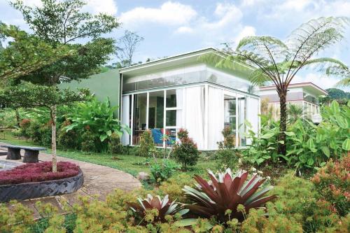 Cisarua Villa | Modern 3 Bedroom Villa in a Private Complex B3