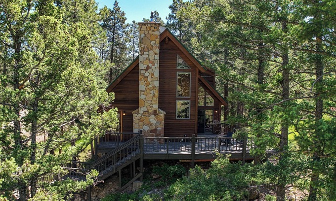 Purgatory Cabin | Modern 3BR Alpine Cabin, Mtn Views, Deck, Nearby Lakes and Purgatory Skiing