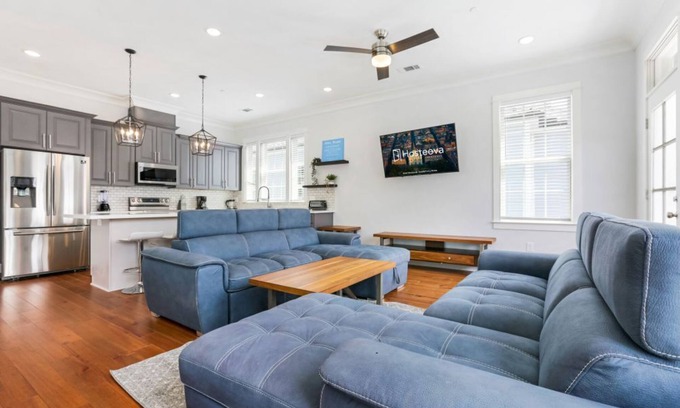 Faubourg Lafayette House | Modern 4-Bd Home w/Pool | Perfect NOLA Getaway