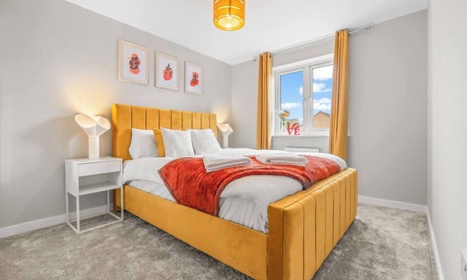 Coventry Apartment | Modern 4-Bed Close to Jaguar Whitley &… - 17269