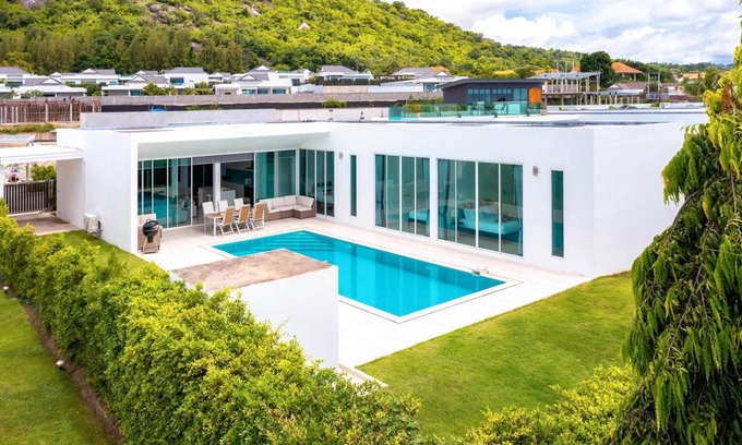 Khao Tao Villa | Modern 4 Bedroom Pool Villa (PMKH-A6)