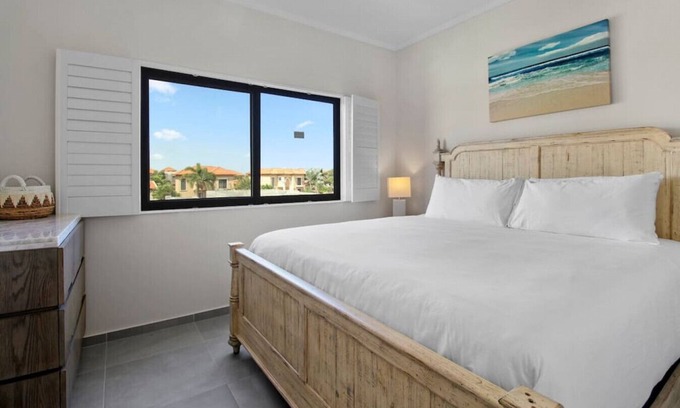 Gold Coast Apartment | Modern 4BR Condo in an Exclusive Resort – Perfect for Family at Oro 2 by Bocobay