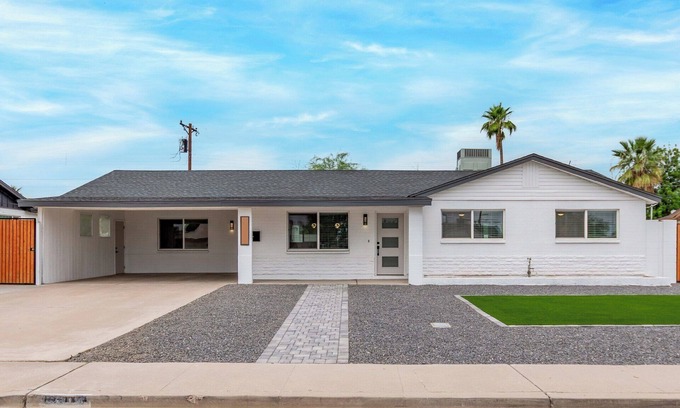 Papago Parkway House | Modern 4BR Home Pool South Scottsdale