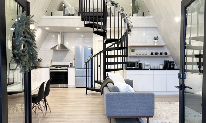 Meadow Lakes Ski Chalet | Modern A-Frame Cabin 1: Hot Tub & View!