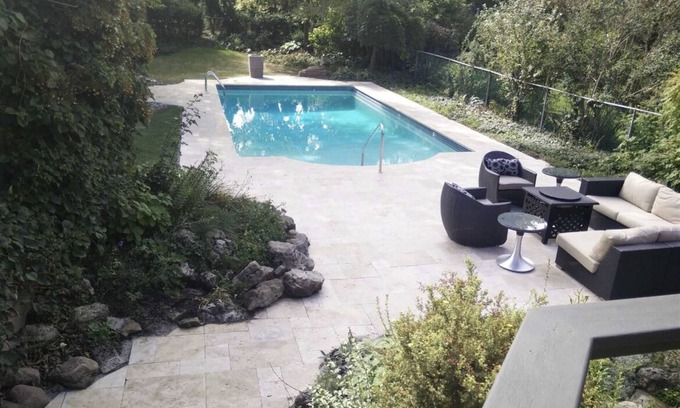 Lakeview Apartment | Modern and cozy Lakeview guesthouse