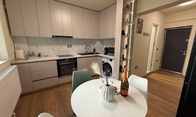 Craiova Apartment | Modern and cozy studio in Craiova, designed for bussines travel or city beak