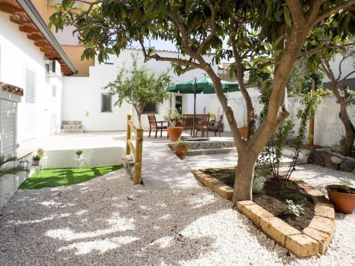 Siniscola Apartment | Modern and Historical Refuge, 5 min from the Sea
