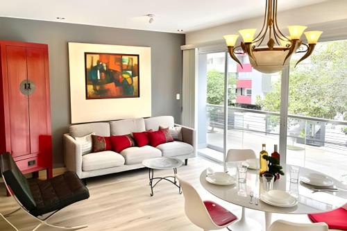 Surquillo Apartment | Modern Apartment between Miraflores & Surquillo