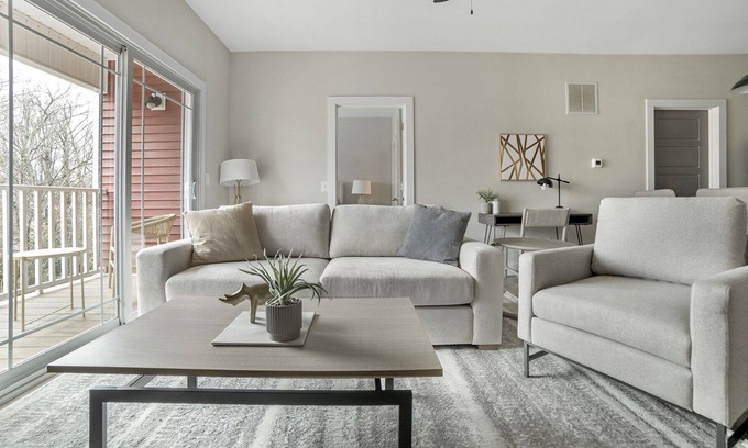 Keene Apartment | Modern Apartment in Prime Location (ID1245X669)