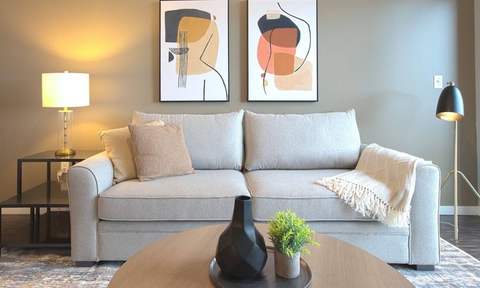 Southfield Apartment | Modern Apartment in Prime Location (ID7989X59)