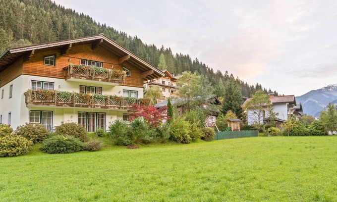 Grossarl Apartment | Modern Apartment with Sauna in Großarl Salzburg