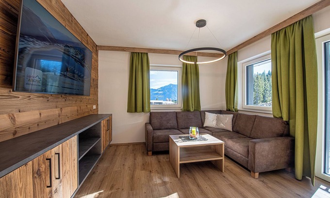 Hochkrimml Apartment | Modern apartment with mountain view, sauna, and close to the slopes