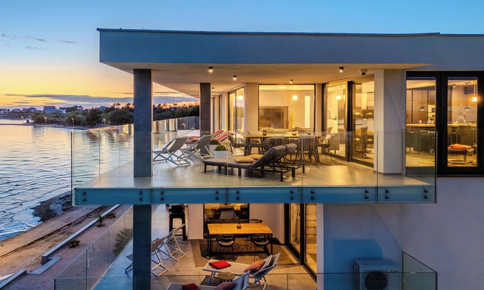 Privlaka Apartment | Modern Appartment directly at the ocean